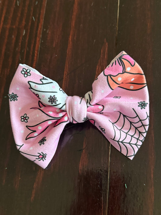 Spooky Bow on clip